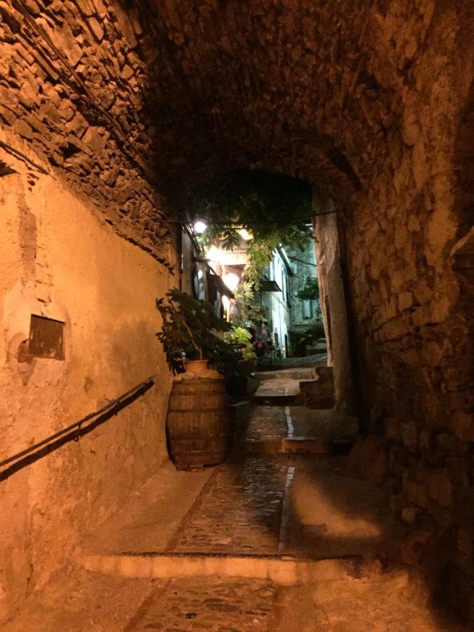 La Finestrella Di Montalto Locanda Badalucco Exteriör bild