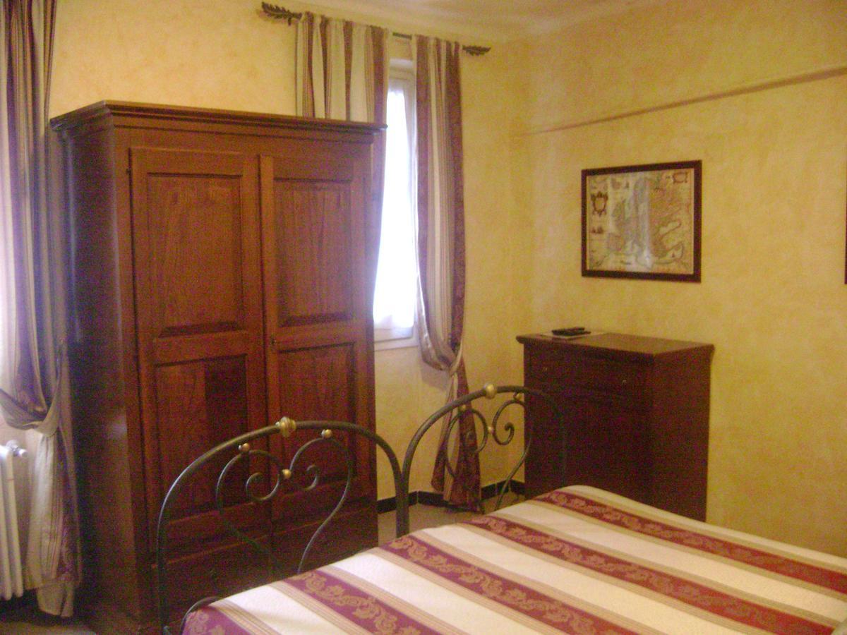 La Finestrella Di Montalto Locanda Badalucco Exteriör bild