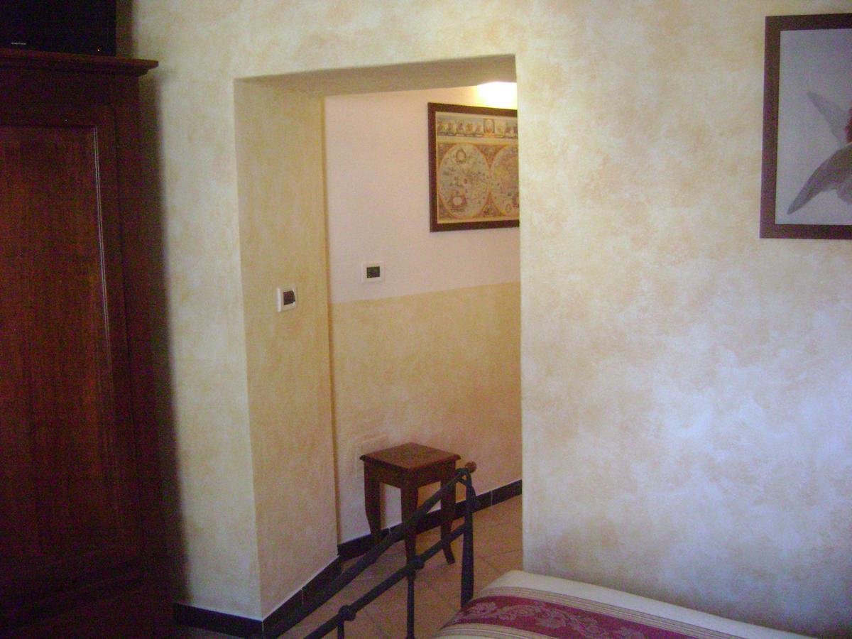 La Finestrella Di Montalto Locanda Badalucco Exteriör bild