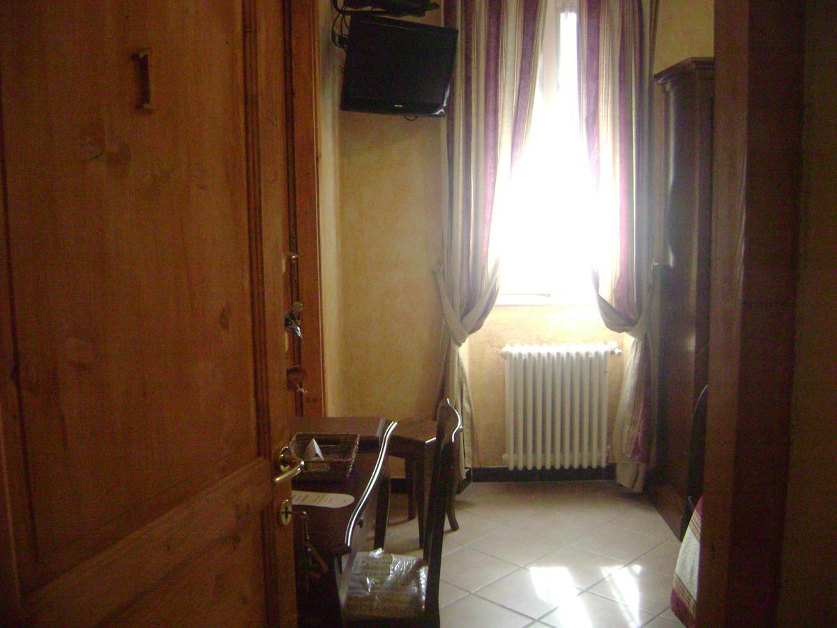 La Finestrella Di Montalto Locanda Badalucco Exteriör bild